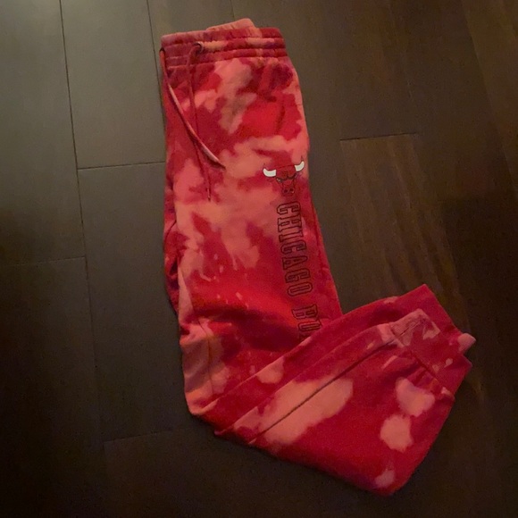 Bulls sweatpants (tie dyed) - Picture 1 of 4